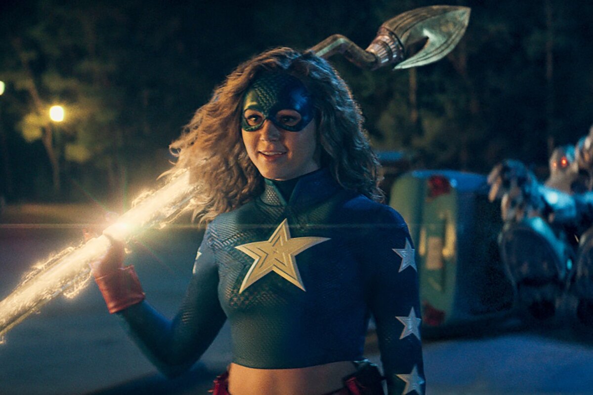 Stargirl. Старгерл сериал 2020. Старгёрл сериал 1 сезон. Брэк Бэссинджер старгёрл. Stargirl DC сериал 3 сезон.