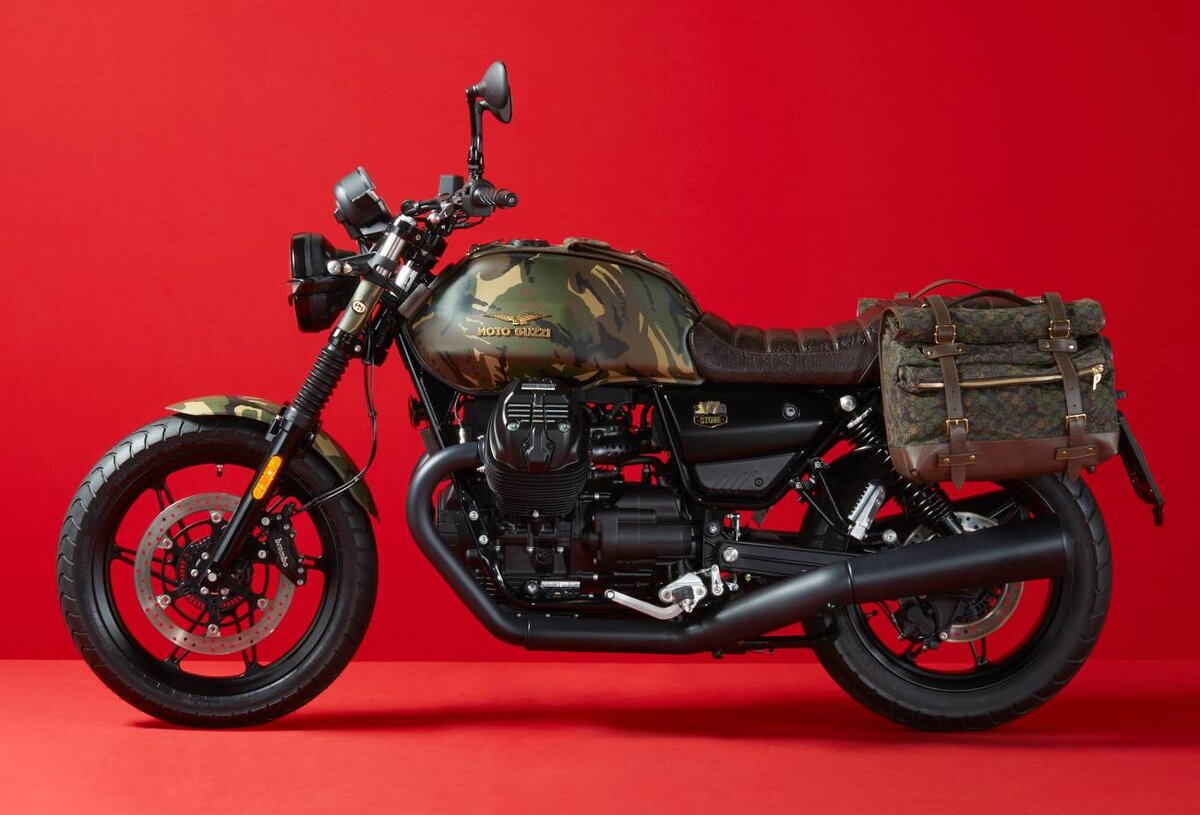 Moto Guzzi v12 Scrambler