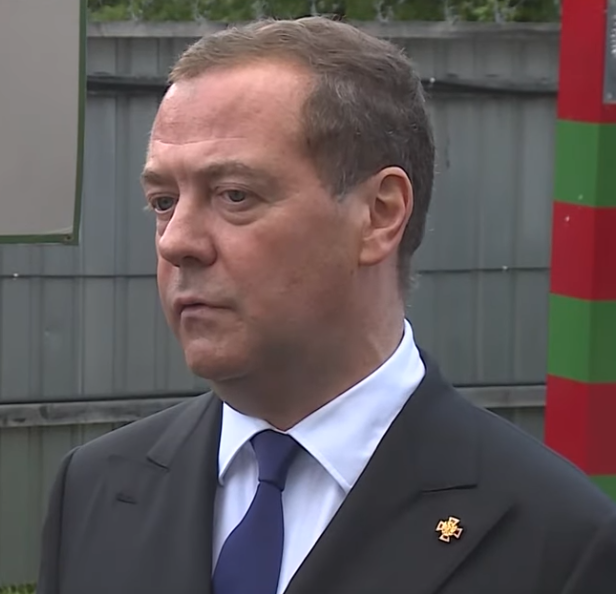Дмитрий Медведев