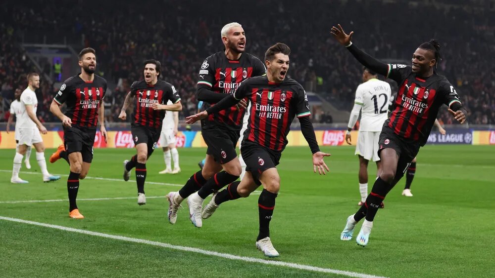 Фото взято с сайта: https://www.goal.com/id/daftar/liga-champions-ac-milan-tottenham-hotspur/bltb0f3da53b72de530#cs2601f93309232ef3