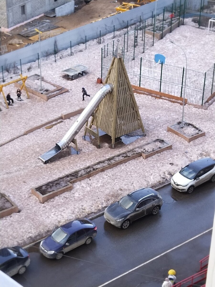     Местные жители шутливо называют микрорайон Марсом. Фото: Мария Медведева