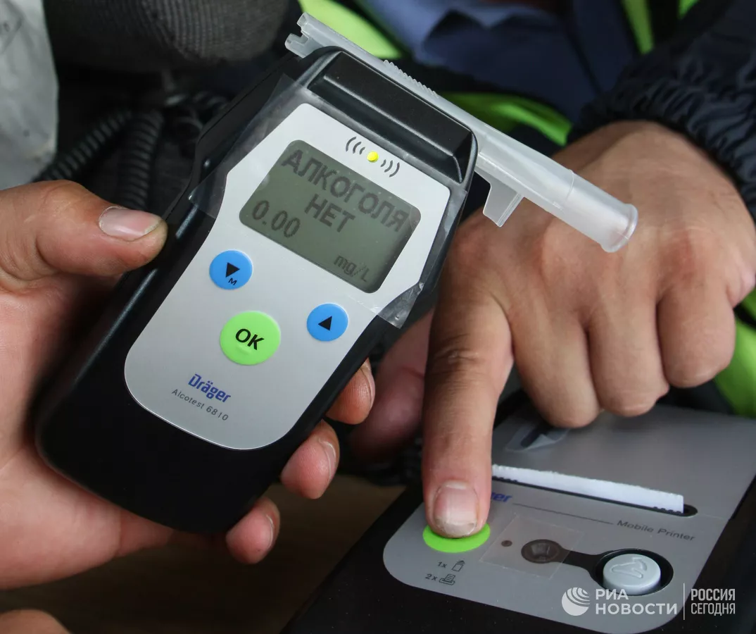 Глава Ненецкого АО Бездудный предложил поощрять жителей, сообщающих о пьяных за рулём.