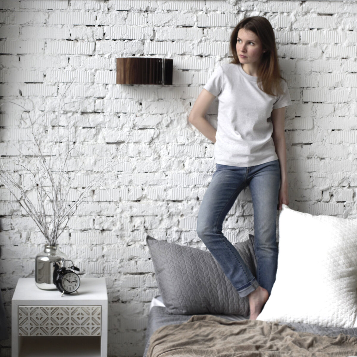 Светильники на фото: ROTOR Wall Lamp Horizontal