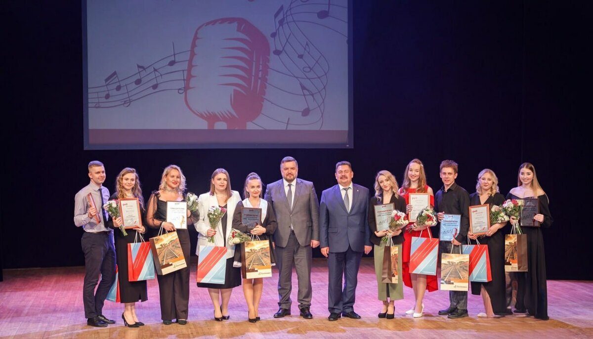 Участники творческого фестиваля «МЖД - дорога молодых»