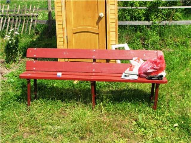 новая лавка со спинкой.