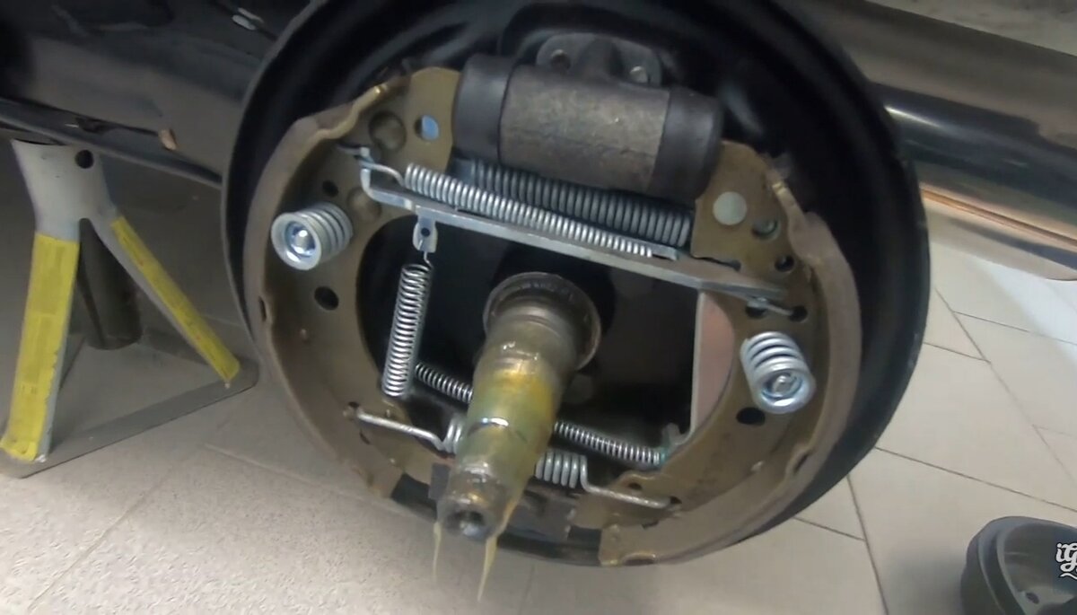 Барабанные тормоза