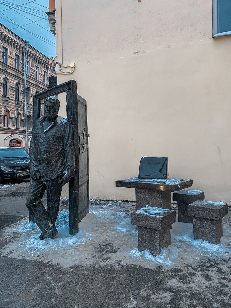 На улице Рубинштейна , Санкт-Петербург