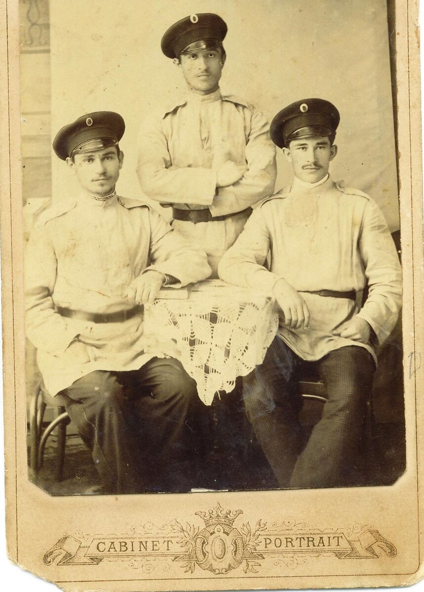 Миронов Ф.К. (слева)