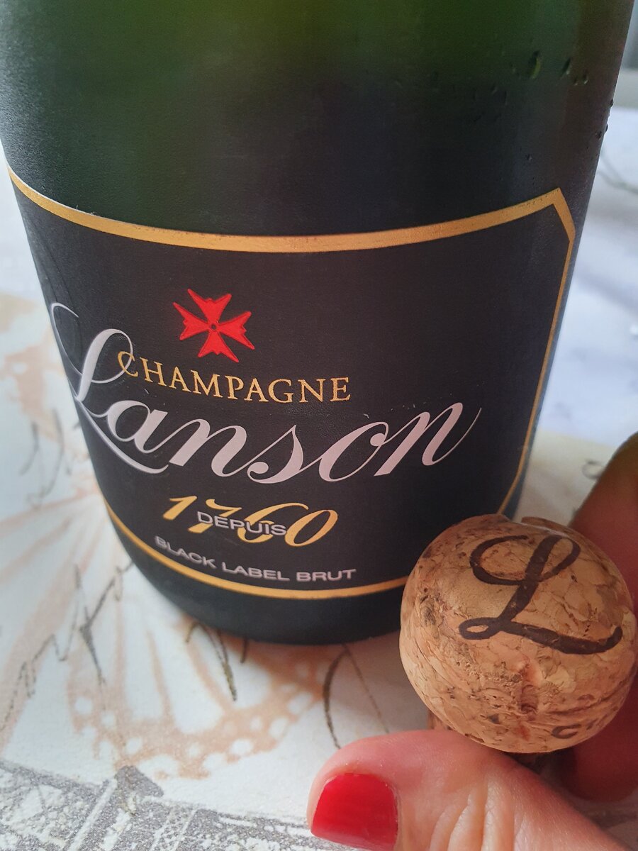 Отличное шампанское брют