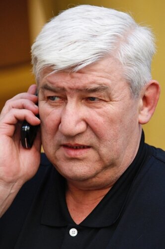 Отец Александра Овечкина.