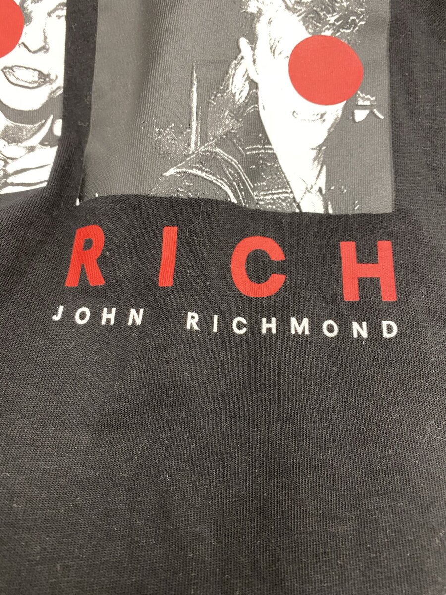 Футболка мужская John Richmond 2299 руб. вместо 9999 руб.
