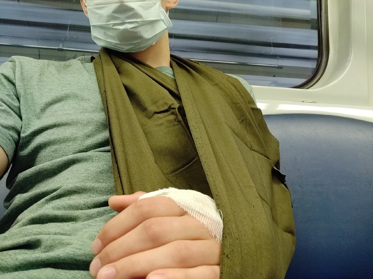 В некоторой степени травмы и операции тоже являются заболеваниями.   