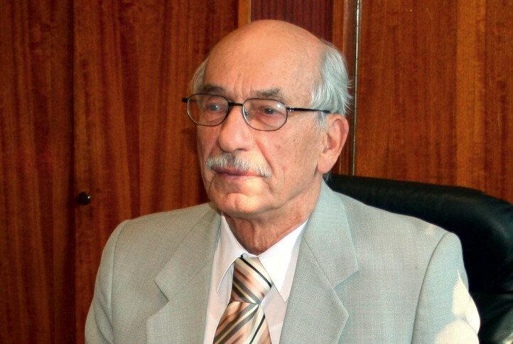 Борис Трофимов, химик, профессор, академик РАН с 2000 года по отделению химии и наук о материалах, лауреат Госпремии РФ в области науки и технологий.