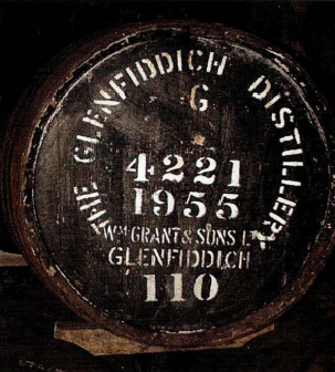 Одна из самых старых бочек на складах вискикурни Glenfiddich