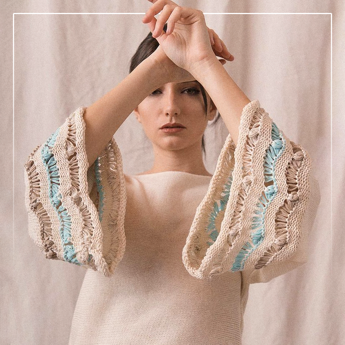 Узор из вытянутых петель на примере джемпера бренда Уникс