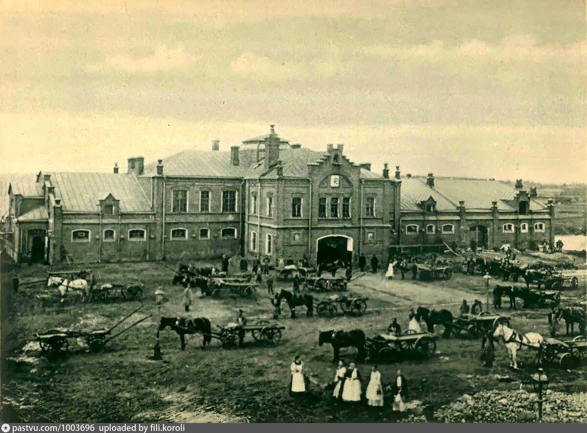 Конюшня, 1890-е