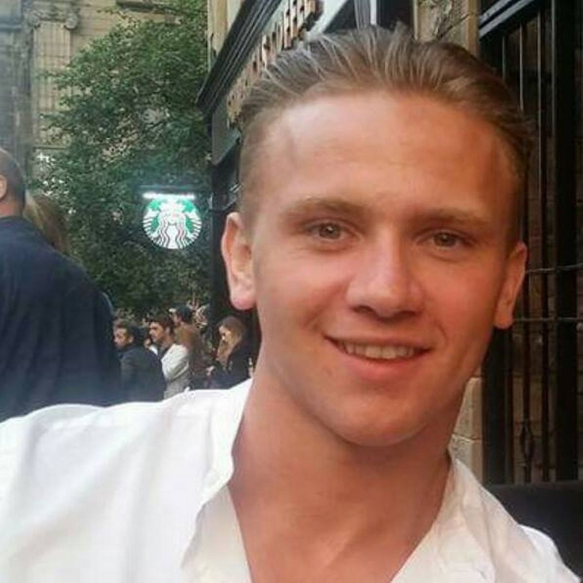 Корри МакКейг