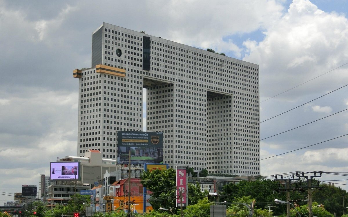 Elephant Building