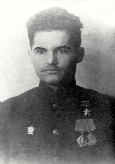 Андрухай хусейн герой советского союза с фото Снайпер уничтожил за 6 дней 124 нациста Герой - ефрейтор Ларкин Бубликов Дзен