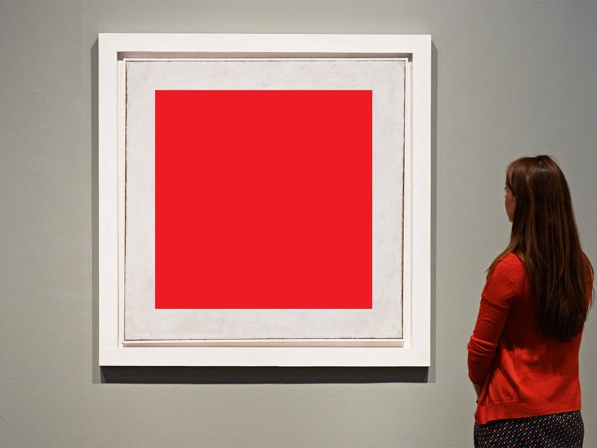 Может Ургант, Собчак и прочие разместят по этому поводу хоть какой-то квадрат, например – красный.