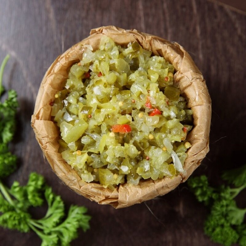 Посмотрите какой сочный и красивый получается наш огуречный релиш