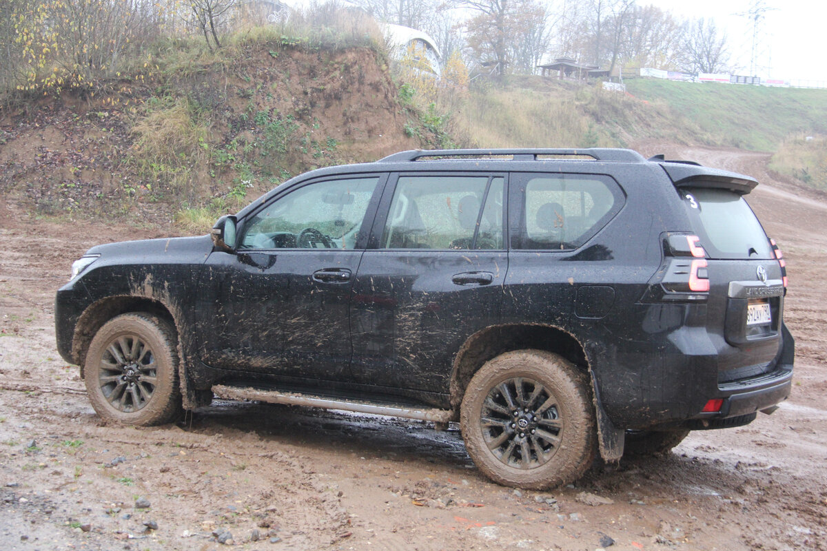 Toyota Land Cruiser Prado 2020 Black Onyx