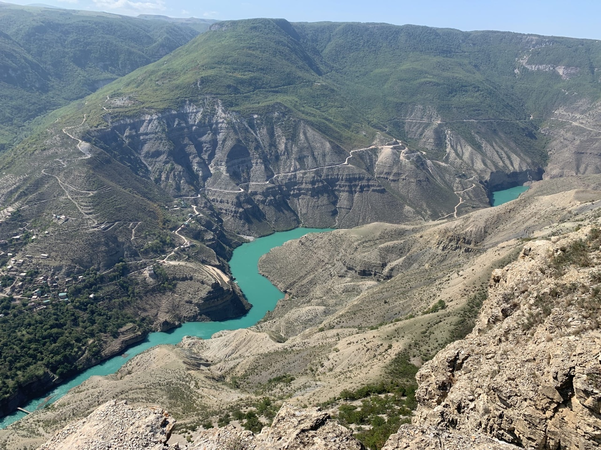 Дагестан ГЭС Сулакский каньон. Чиркейская ГЭС Сулакский каньон. Чиркейское водохранилище в Дагестане. Главрыба Дагестан Сулакский каньон.