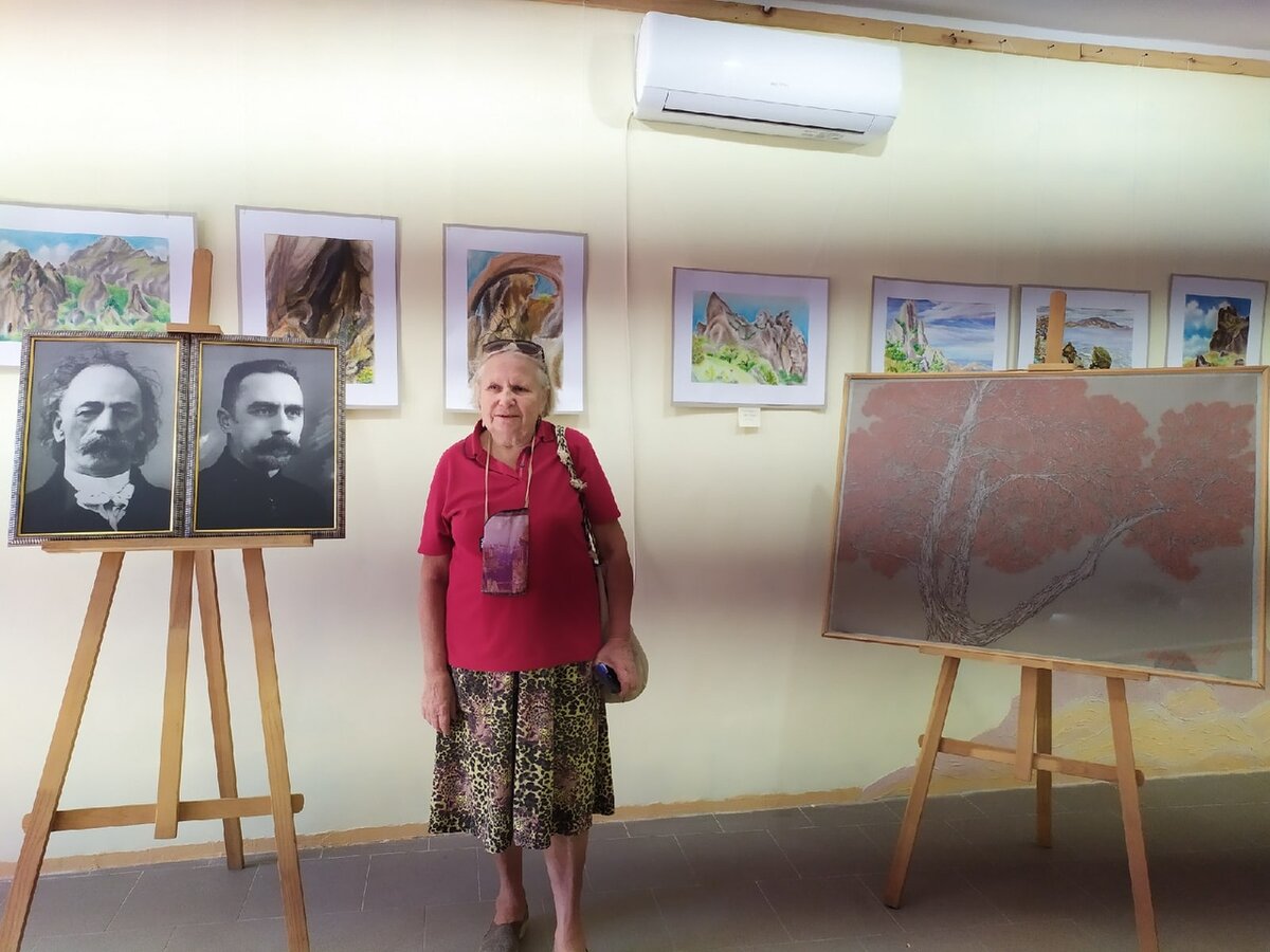 Елена Оноприенко