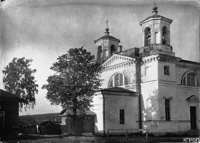 Храм Смоленской иконы Божией Матери в селе Большое Пулково. Архивное фото, источник: КГИОП СПб