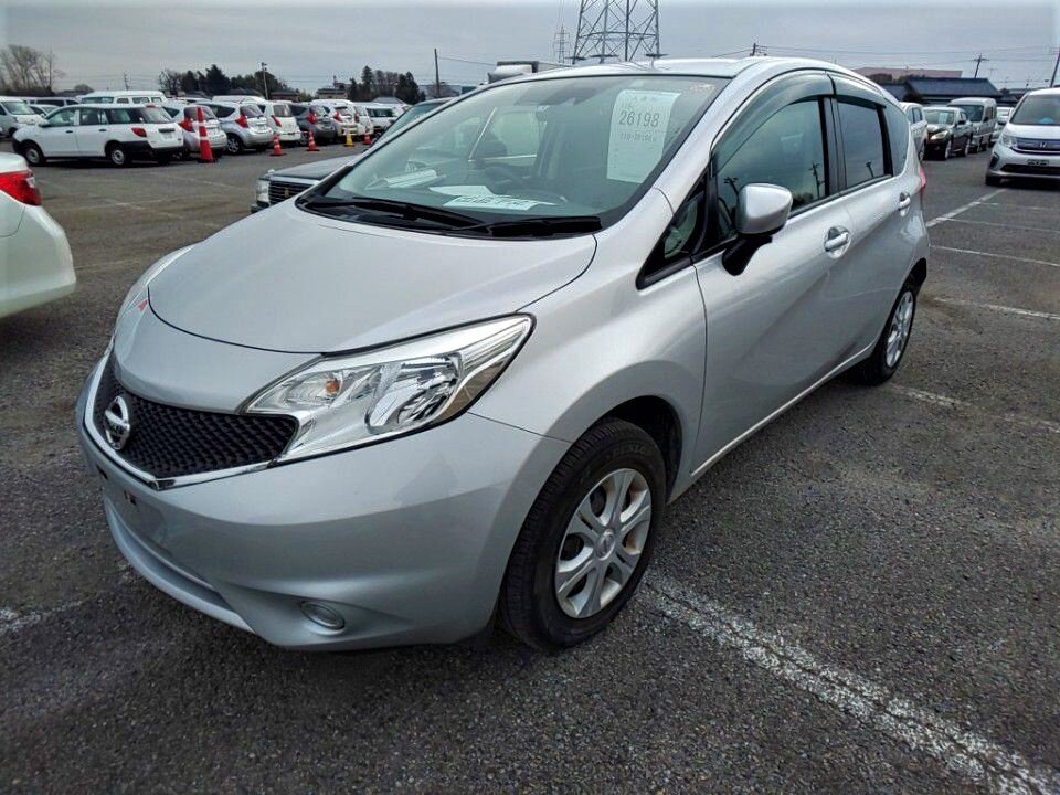 Nissan Note E12