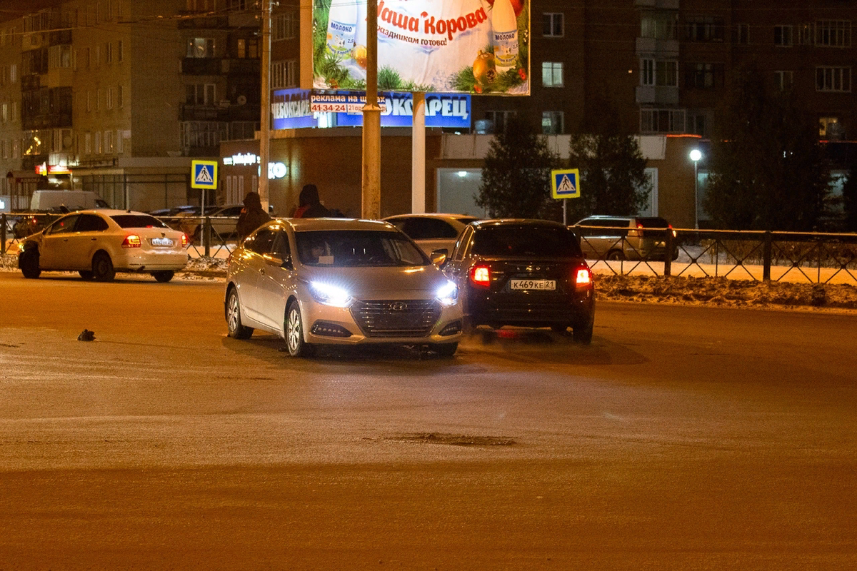 Перекресток, перекресток и проехать так не просто. | МотоСказка (автор:  FoxIk) | Дзен