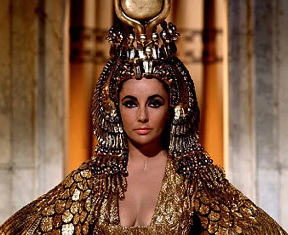 Элизабет Тейлор в роли Клеопатры