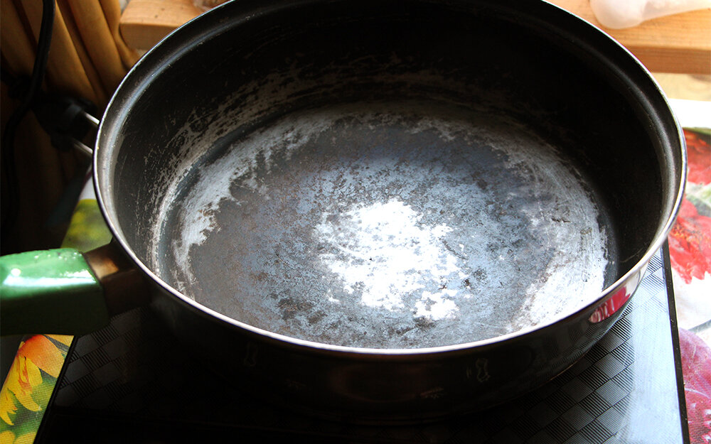 Старая сковорода