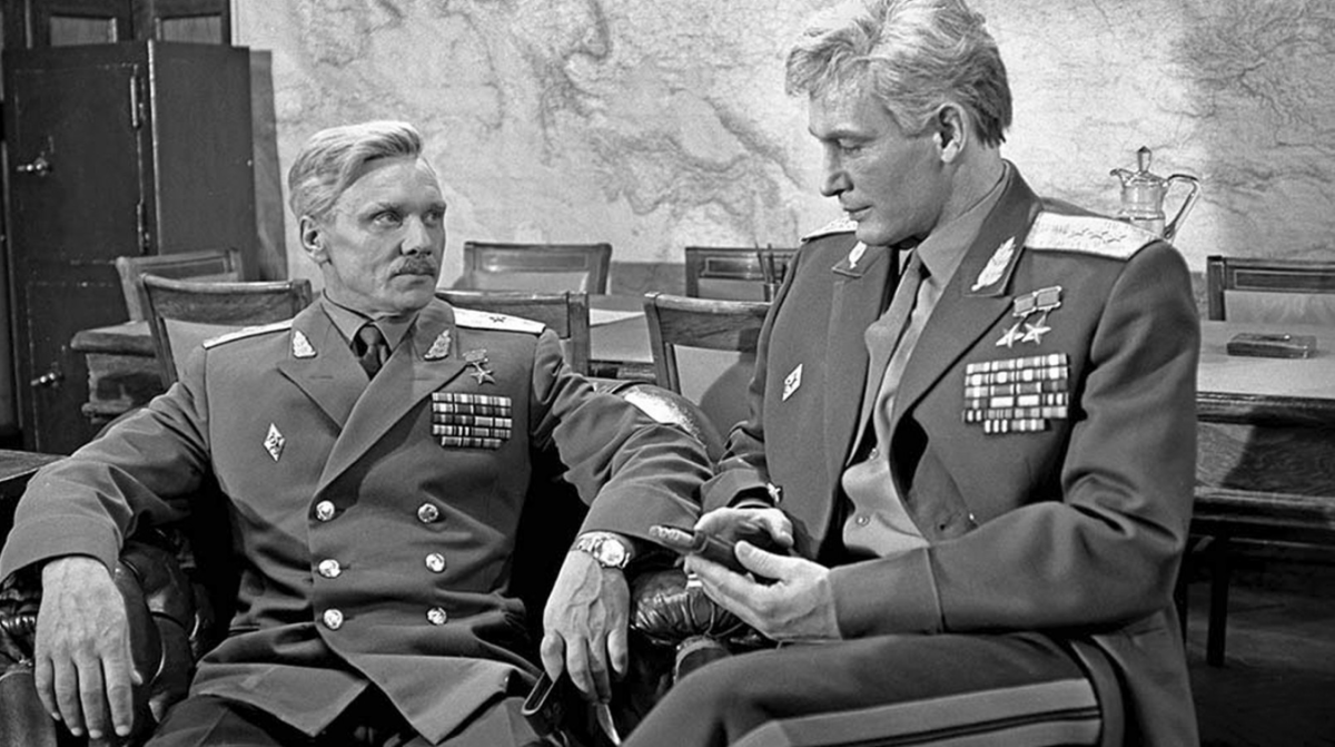 Встреча после долгих лет разлуки. Кадр из легендарного фильма