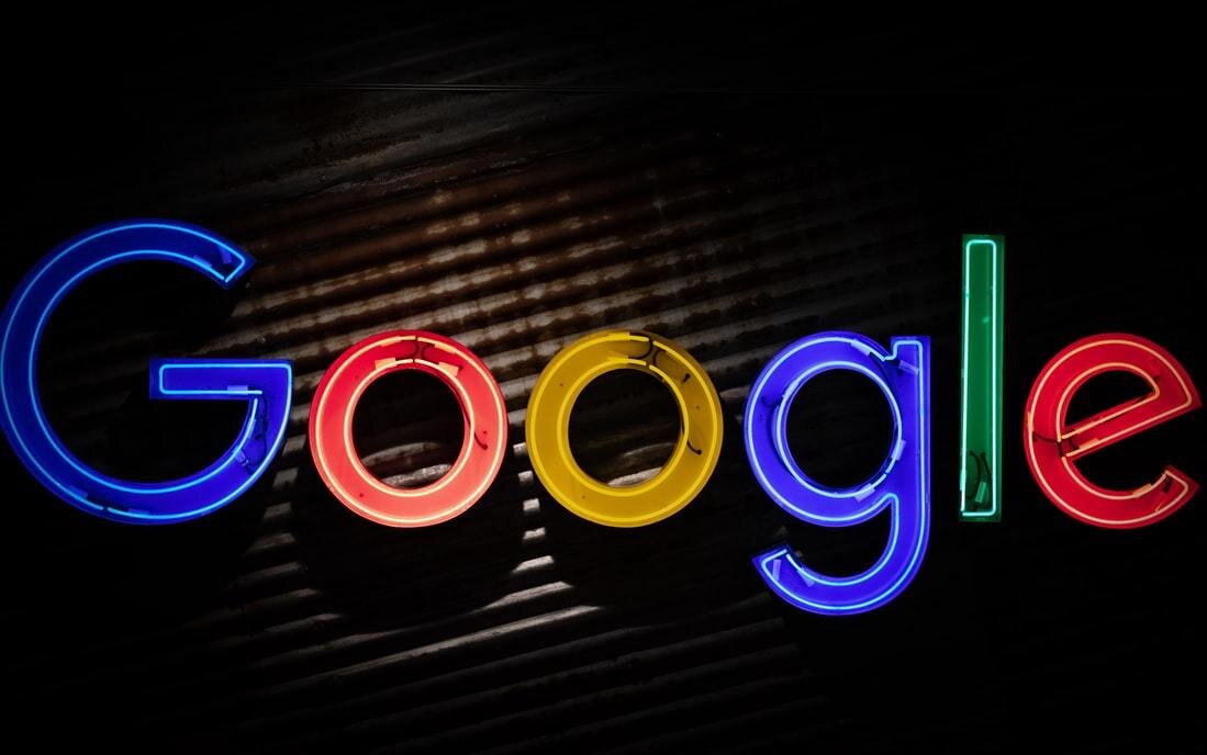 Если каким-то прогнозам на 2021 и можно верить, то только прогнозам по SEO-трендам 🔮  Мы перевели статью ребят из Creative Click Media и выбрали 12 рекомендаций от маркетологов американских веб-студий. Заодно расспросили нашего SEO-начальника Сашу, что же он сам вангует на 2021. 