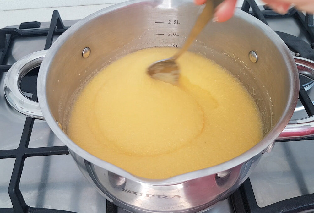 Процесс приготовления: мешаем