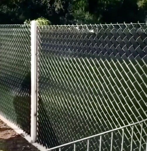 Забор из сетки рабицы своими руками