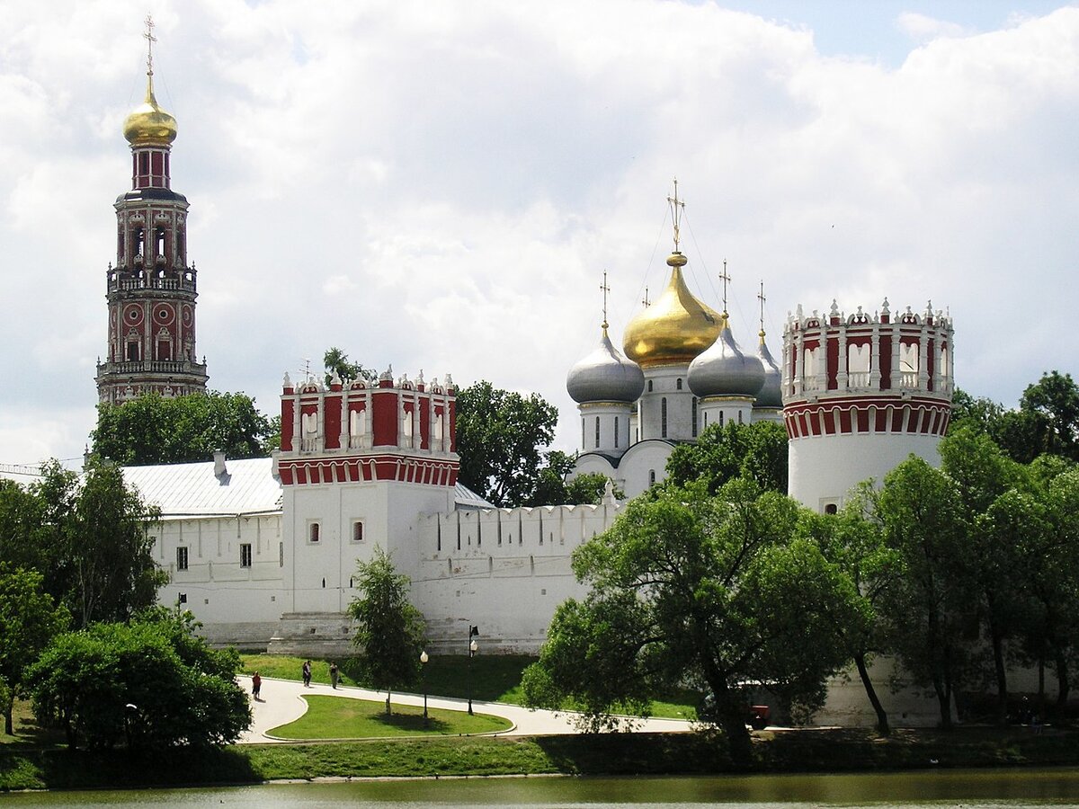 москва новодевичий монастырь