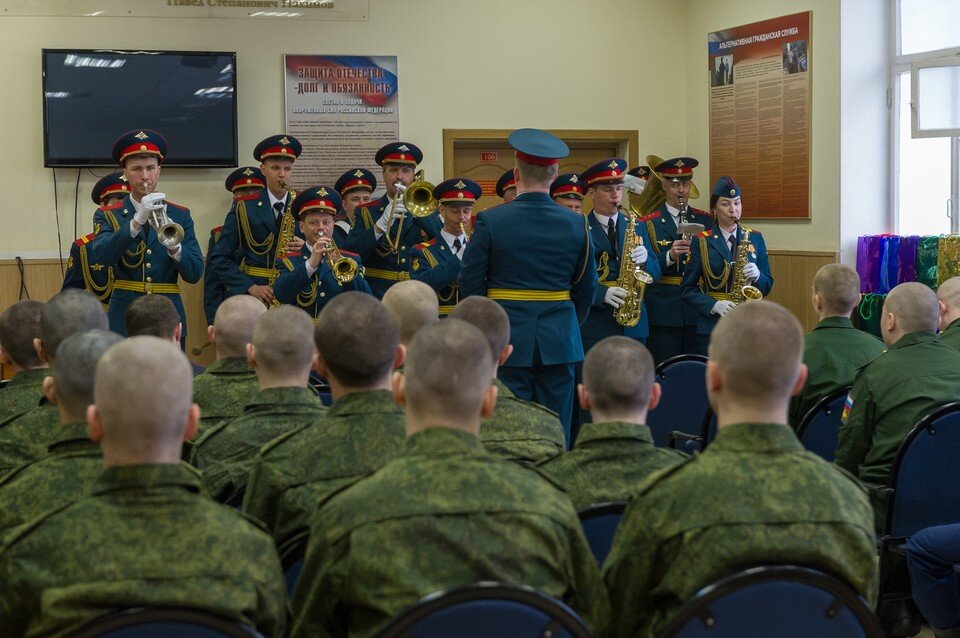     1 ноября в Ленобласти начался осенний призыв в армию Олег ЗОЛОТО