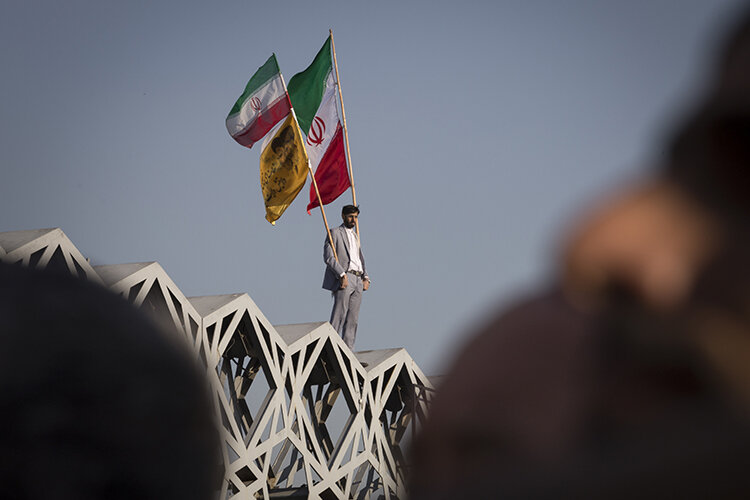 «Тут надо понимать, что есть еще Иран — тоже не последняя страна в регионе и мире по возможностям. Вторая по запасам газа и энергоресурсов в мире. Без Ирана восточная экономическая зона не может состояться» Фото: Rouzbeh Fouladi/ZUMAPRESS.com / www.globallookpress.com