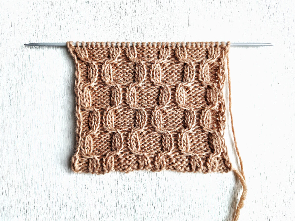 Красивый узор с крупными сотами