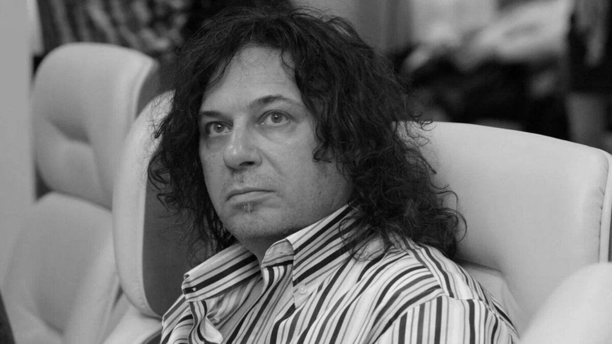     На 62-м году жизни скончался Александр Шевченко (на фото). Его друг Александр Пономарев не смог назвать точную причину смерти, но, по его информации, исполнитель умер от отрыва тромба.