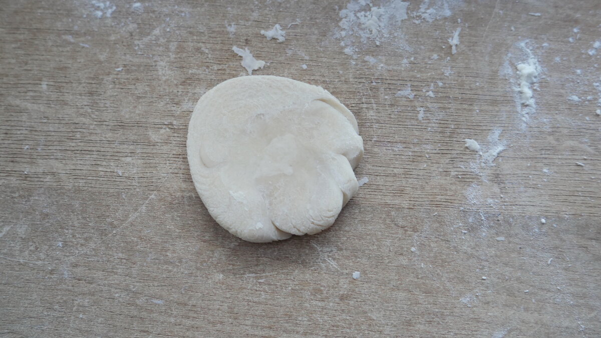 Его расплющил вот так.