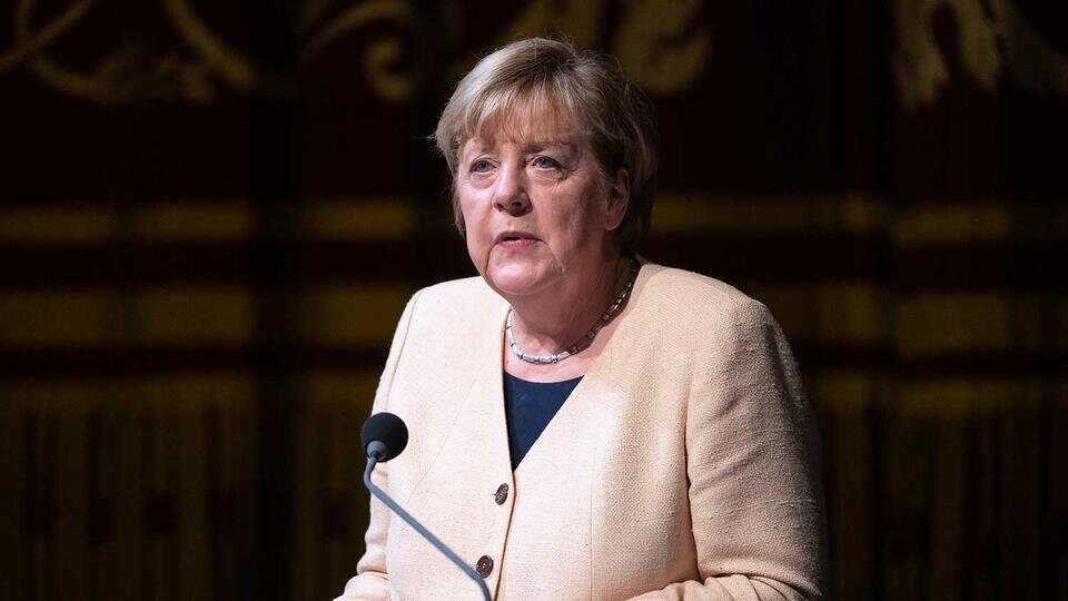     Меркель отказалась участвовать в урегулировании конфликта на Украине Global Look Press/Sven Hoppe/dpa