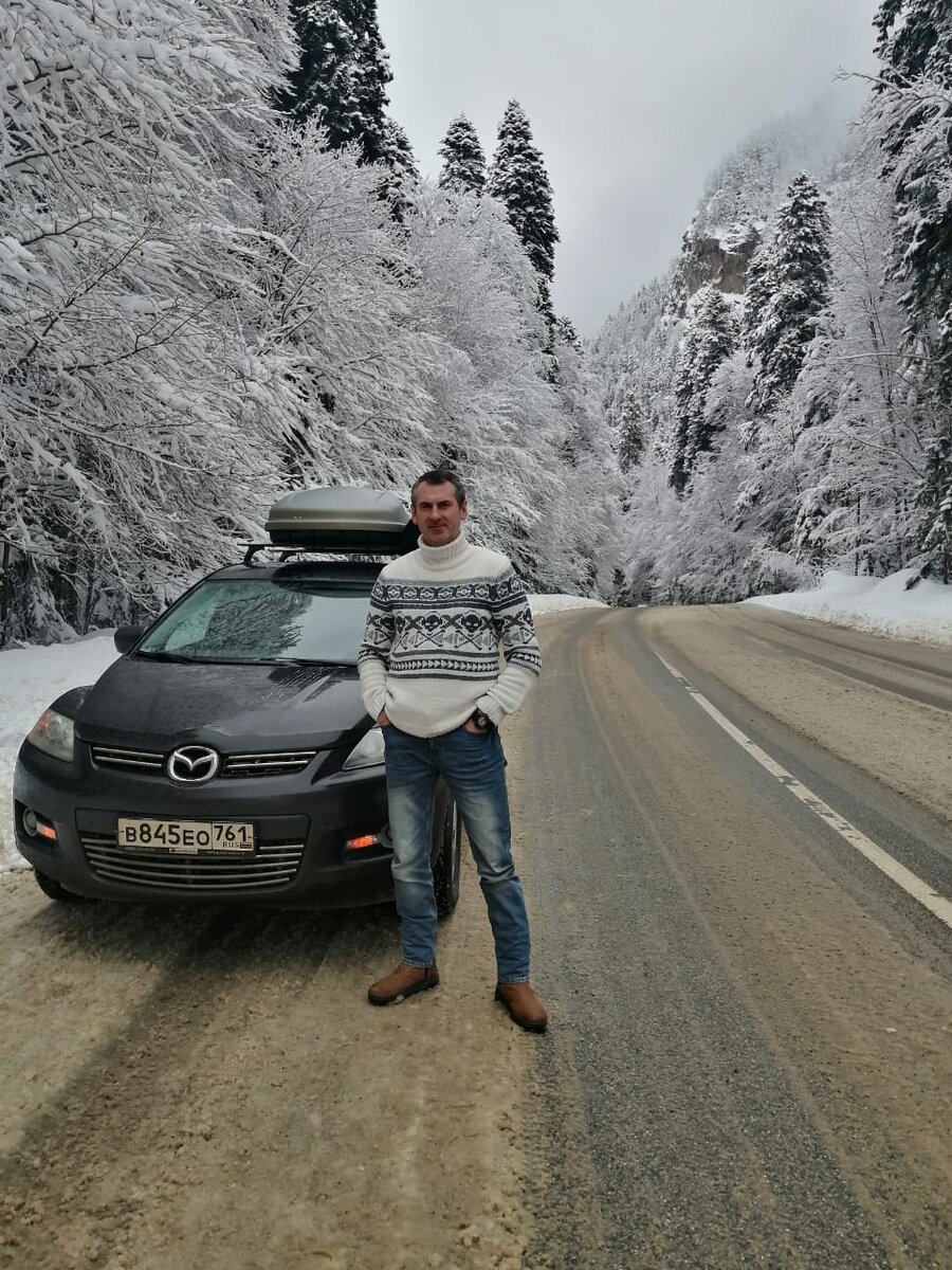 Бесподобная дорога из Теберды в Домбай (фото автора).