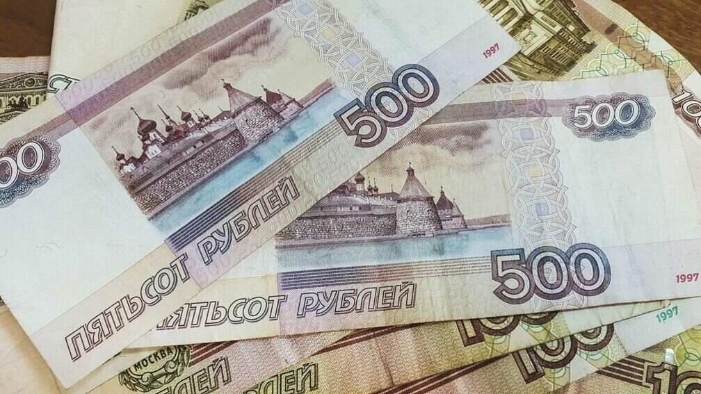     Президент России Владимир Путин подписал закон о снижении с 1 июля следующего года ставок по микрозаймам с 1% до 0,8%.