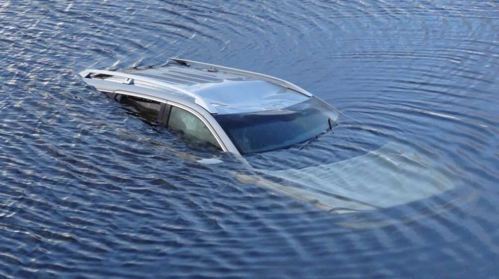 Разбить окно сложнее, чем вы думаете, особенно в ситуации, вызывающей панику