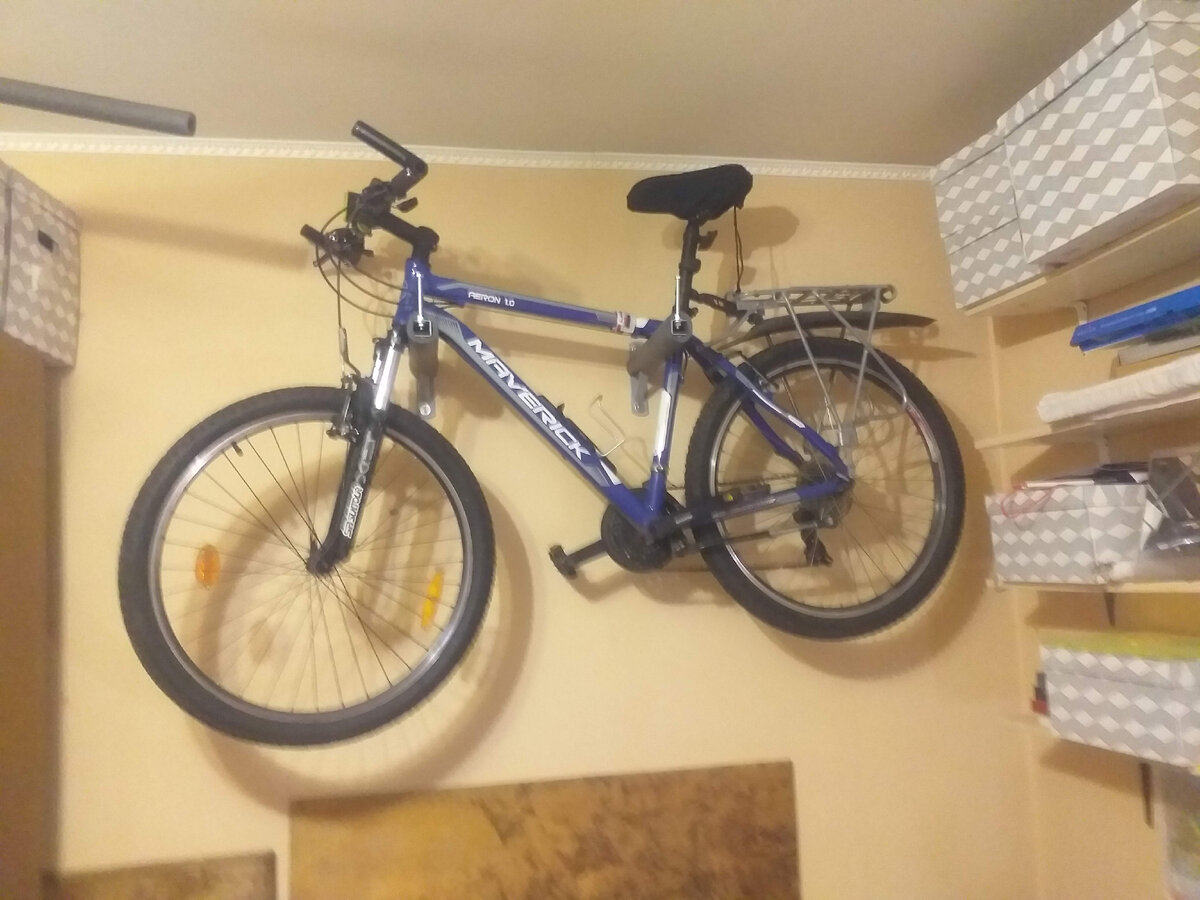 ДваОдин велосипед помещается свободно