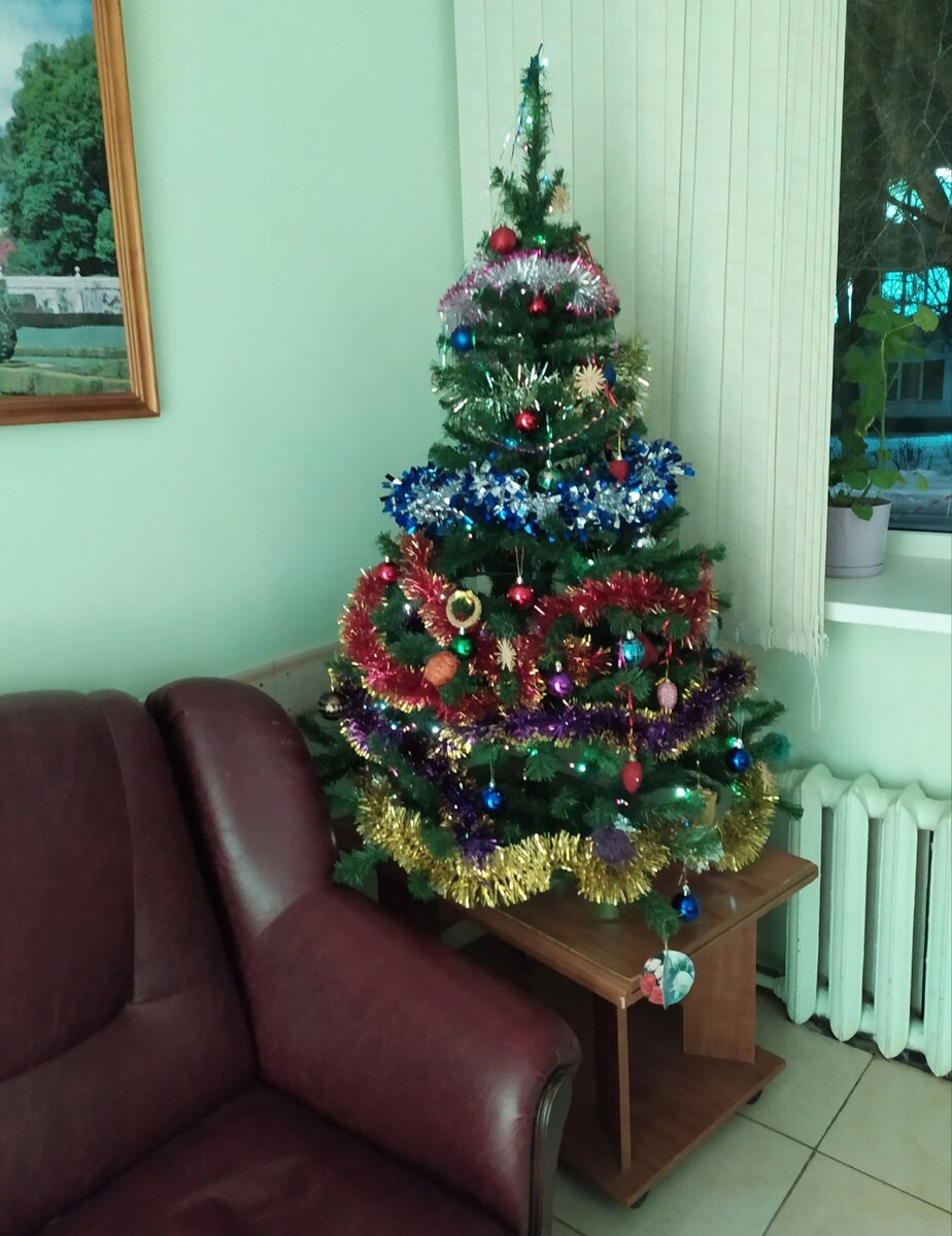 Уголок холла нашего отделения