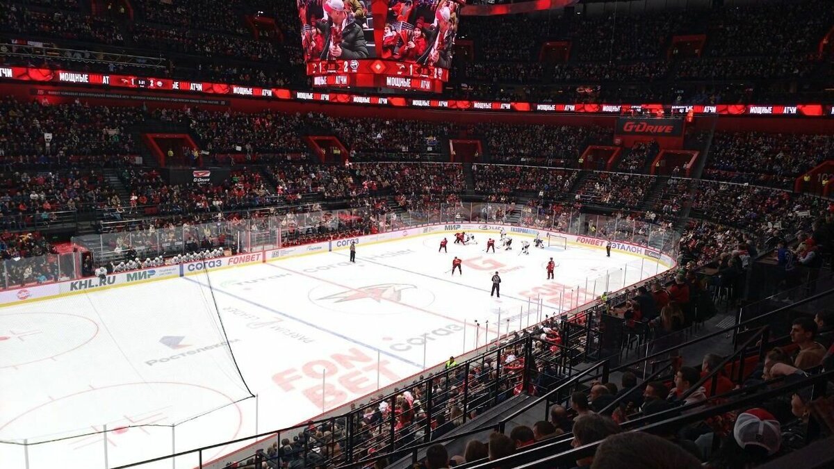     Гости праздновали победу со счетом 4:2.